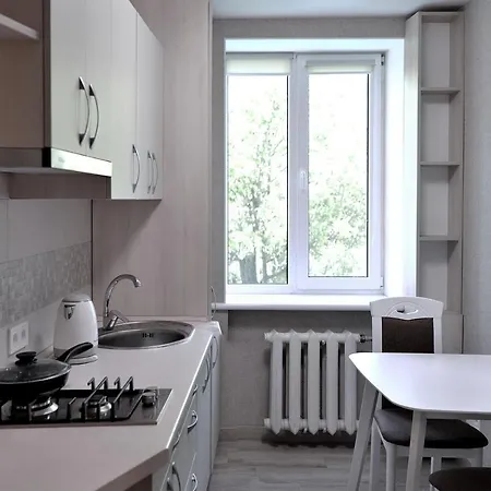 Apartment Cozy Flat, Park Shevchenko, City Center, Bunina